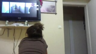 Türk karı koca TV önünde sikişiyor