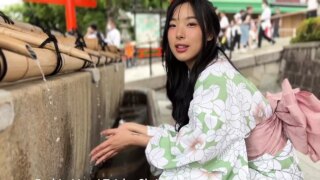 Kimono Giyen Asyalı Güzel Japonya’da Sert Sikiş Yaşıyor