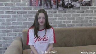 Masum Genç Kadın İlk Kez Gerçek Zevki Tadıyor