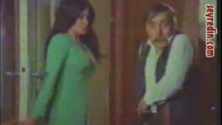 Kötü Kız Ceza Olarak Amı ve Götü Dağıtılarak Sikiliyor